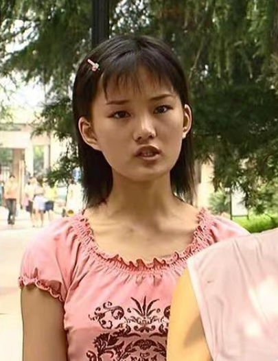 萧晴,女,是电视剧《 a target="_blank" href="/item/红苹果乐园