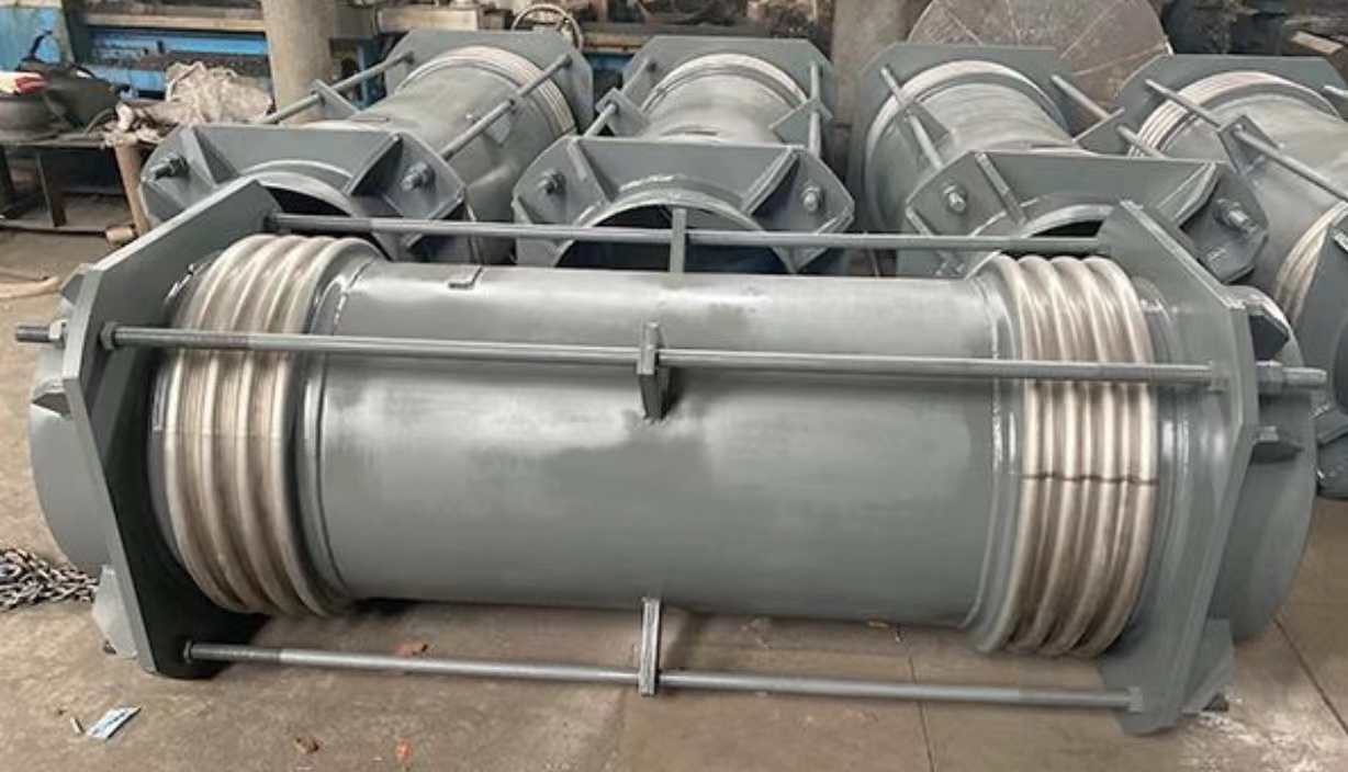 大拉杆横向波纹补偿器