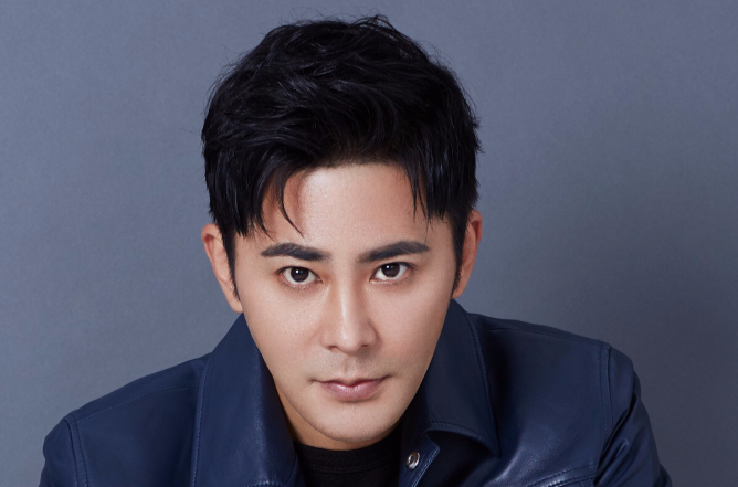  /p> p>2002年,参加第三届中国 a target="_blank" href="/item/金鹰