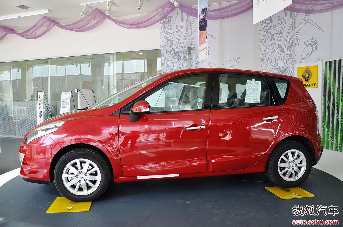  p>雷诺风景(scenic)是雷诺megane系列车中的单厢车型,它开创了单厢车