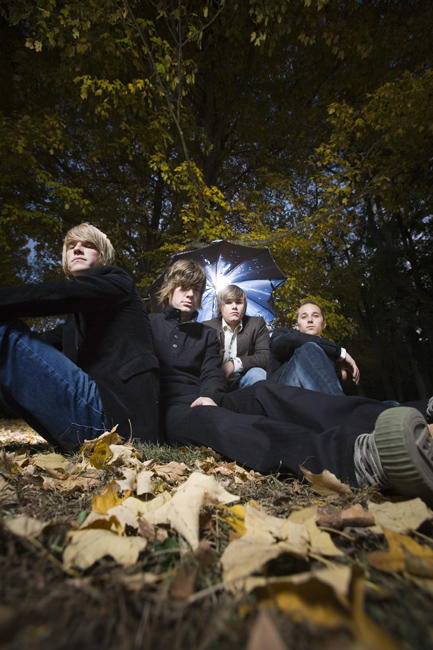 1hl4h1">starfield(粒子)是来自manitoba省winnipeg市的一支福音乐队