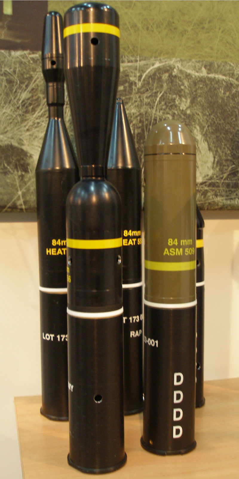 瑞典"卡尔.古斯塔夫"无坐力炮