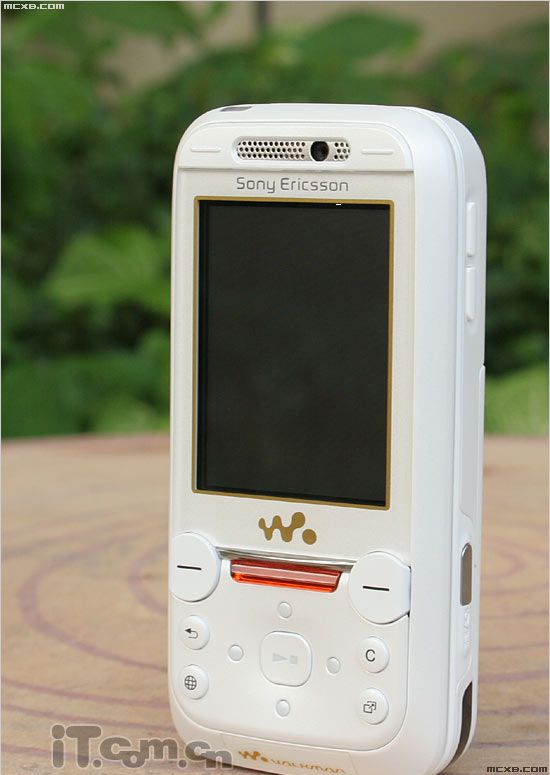 0 播放器,索爱这部滑盖手机不论