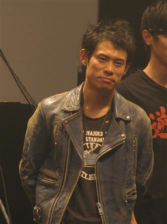  p>伊藤淳史,1983年11月25日出生于日本千叶县船桥市,日本影视男演员