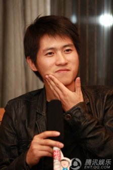 韩寒（中国内地作家、导演、赛车手）_百度百科