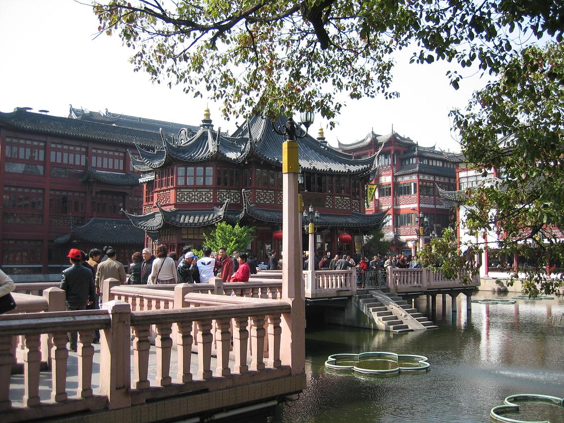  p> b>豫园(yu garden) /b>位于上海市老城厢的东北部,北靠福佑路,东