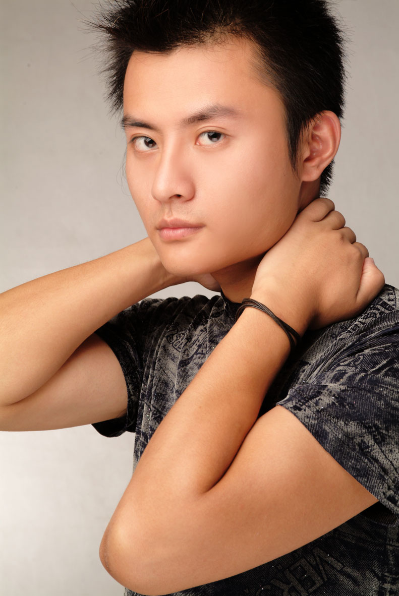  p>顾晓宇,男,江苏南京人,80后新人,帅气与实力并存, a target="