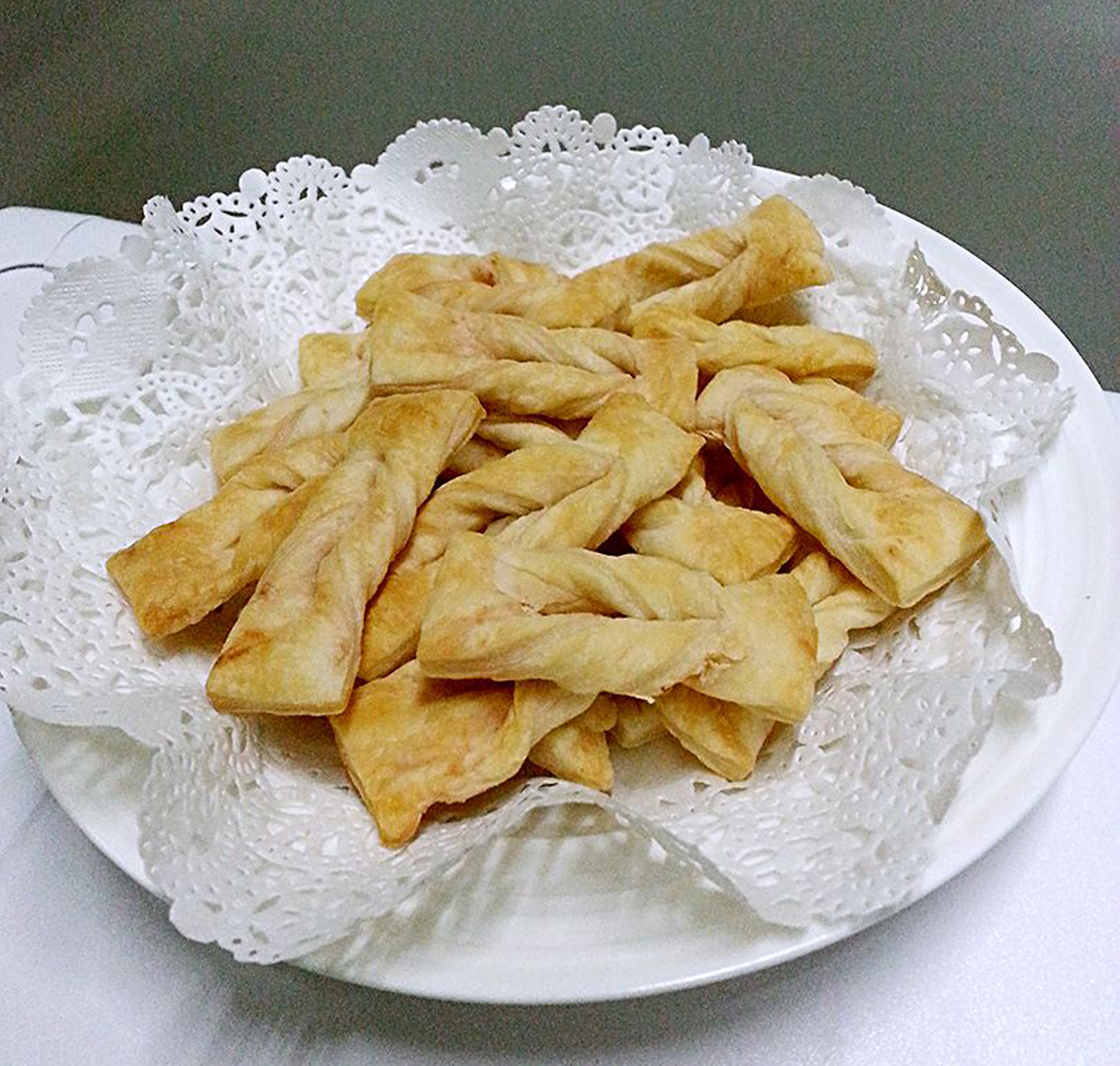  p>蛋散是 a href="#" data-lemmaid="132473">广东省 /a>的一种贺年