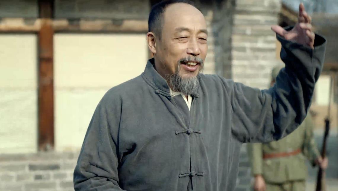 的悬疑喜剧电影,由<a target="