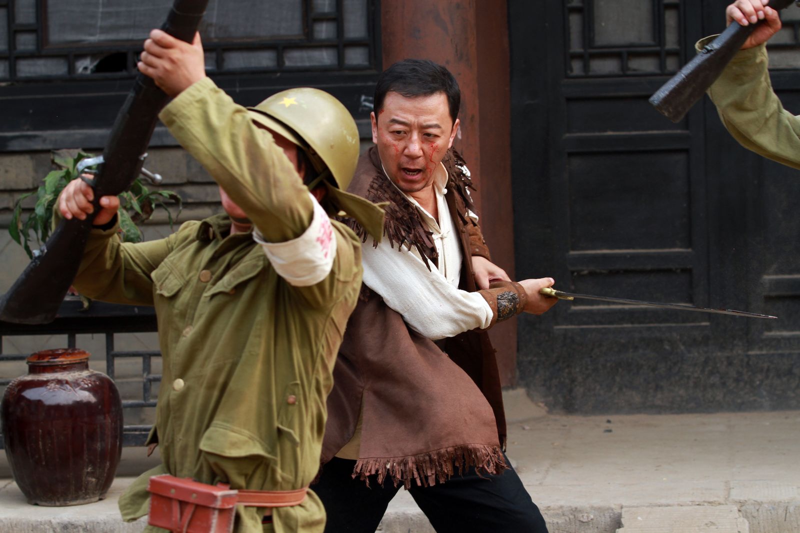 p《节振国传奇》是2011年中国电视剧制作中心,龙腾艺都联合出品联合