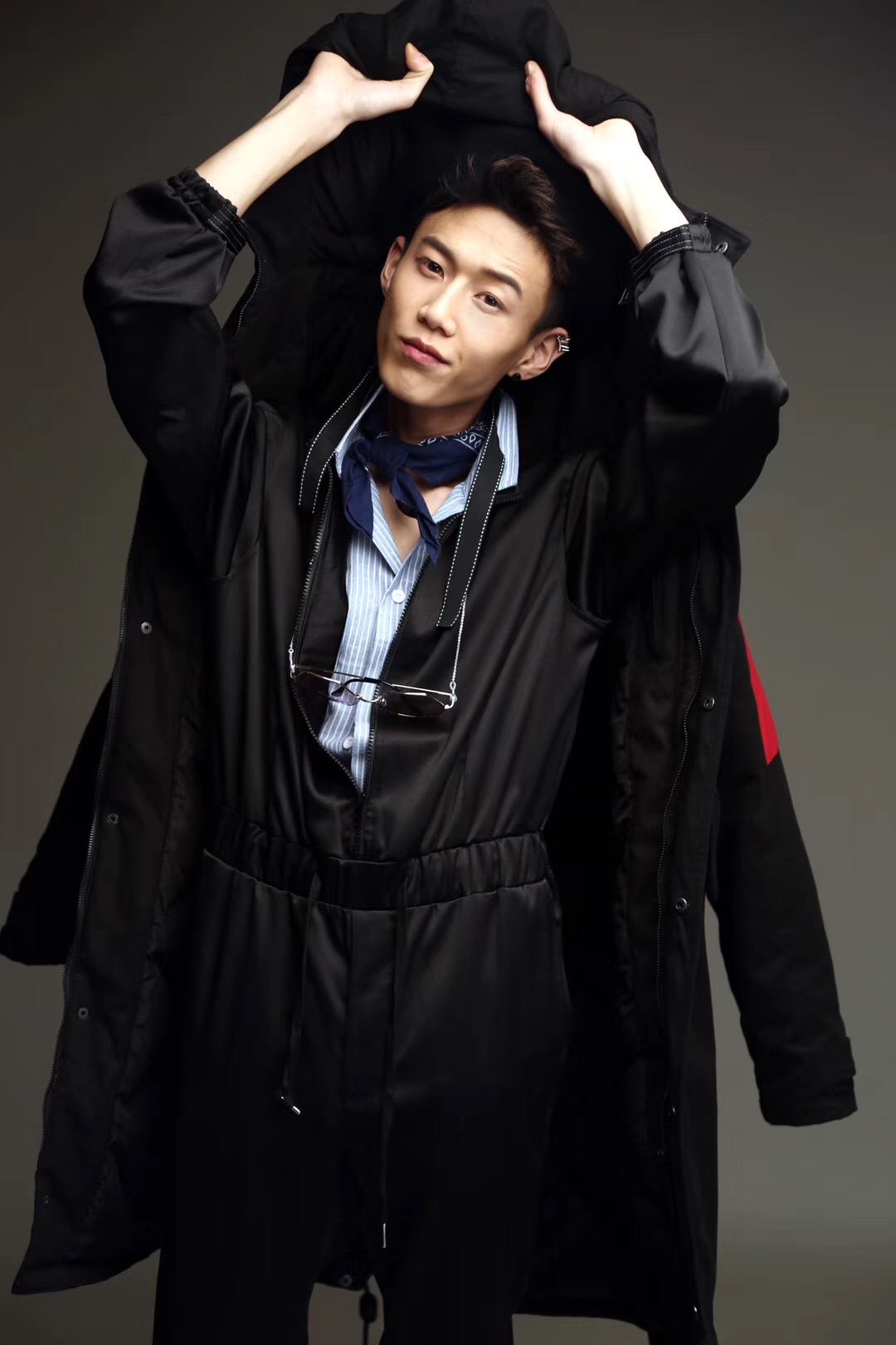  p>校长,原名张驰,95后新生代歌手,演员.