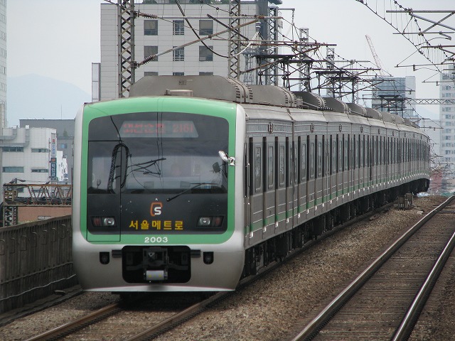  p>首尔地铁(               ,seoul metro)是指服务于韩国首尔及仁川
