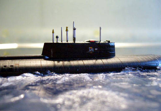 号核潜艇(俄文:Курск,英文:kursk,舷号:k-141),是苏联/ a target