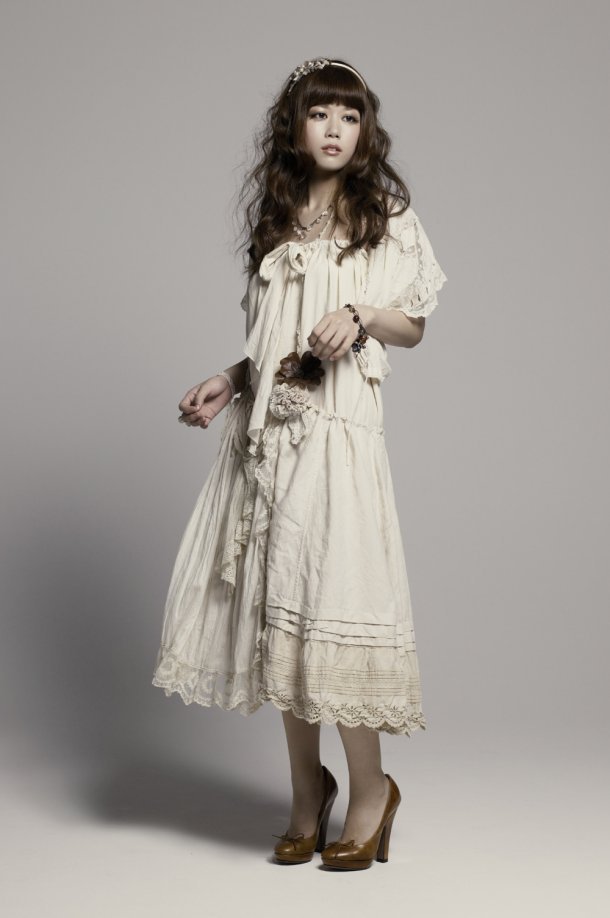  p>药师丸悦子(やくしまるえつこ),1987年6月3日出生于日本,女歌手," 