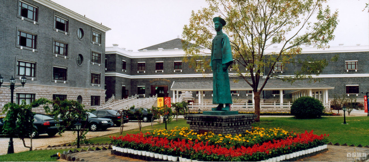  p>张裕酒文化博物馆,是全球葡萄酒行业中为数不多的专业博物馆,坐落