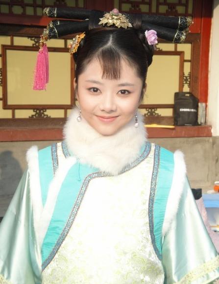 id="4701562">甄嬛传 /a>》中的人物,其历史原型为雍正帝妃嫔之淳常在