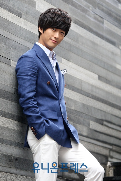  p>南宫珉(         ,nam gung min),1978年3月12日出生,毕业于 a