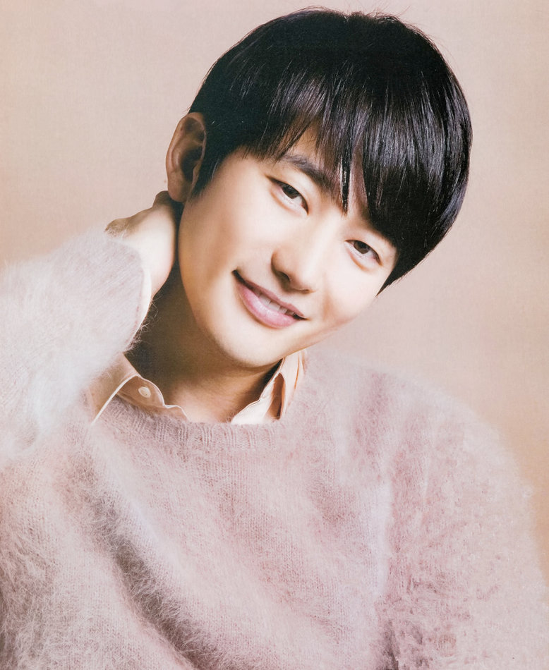 park si hoo),1978年4月3日出生在韩国忠清南道扶余郡,韩国影视男演员