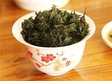  p>冬凌茶采用纯天然珍贵 a target="_blank" href="/item/冰草