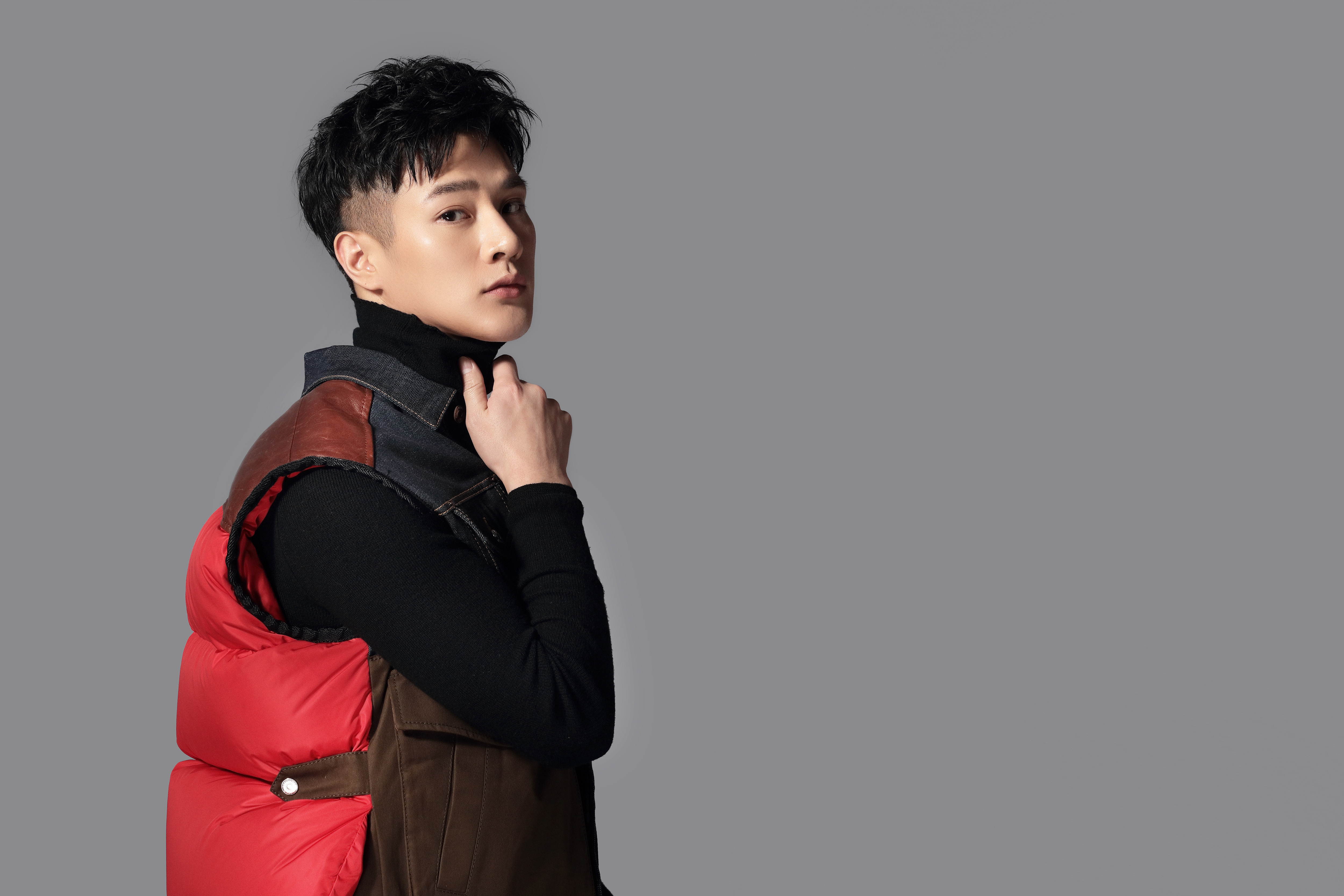  p>丁桥,中国内地男演员,毕业于 a target="_blank" href="/item/天津