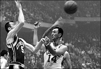  p data-id="go15p6vdm4">鲍勃·库西(bob cousy),1928年8月9日出生于