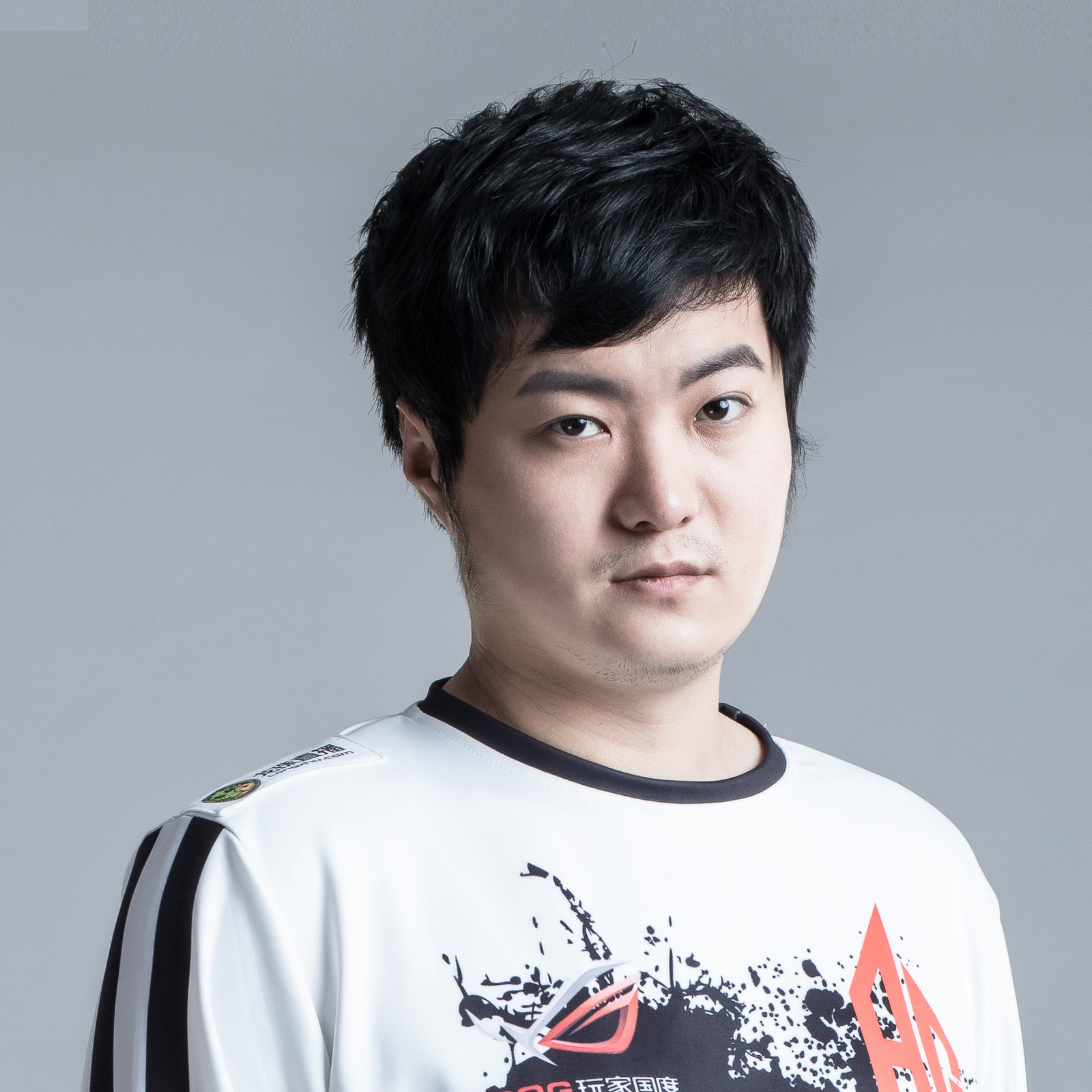  p>张宇辰,游戏id为老帅,1994年10月12日出生于辽