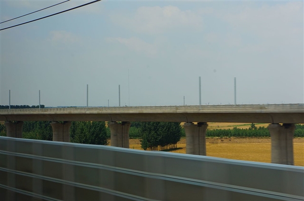 jinan high-speed railway) /i>,简称石济高铁,又称石济客运专线,是