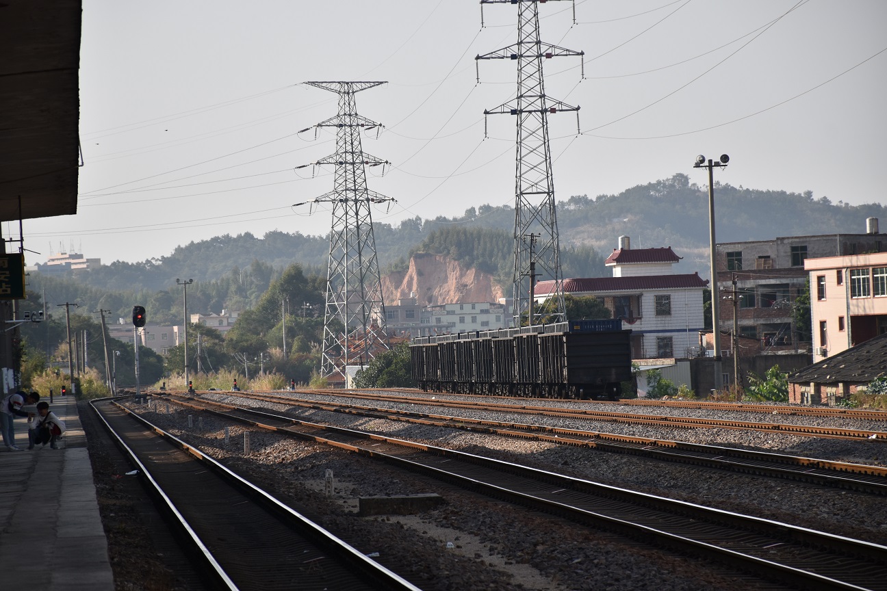 lemmaid="11038663">漳厦铁路 /a> ,整个福建在铁路交通上一片空白