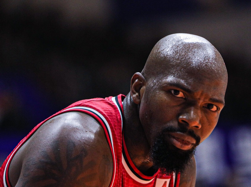 多米尼克·琼斯