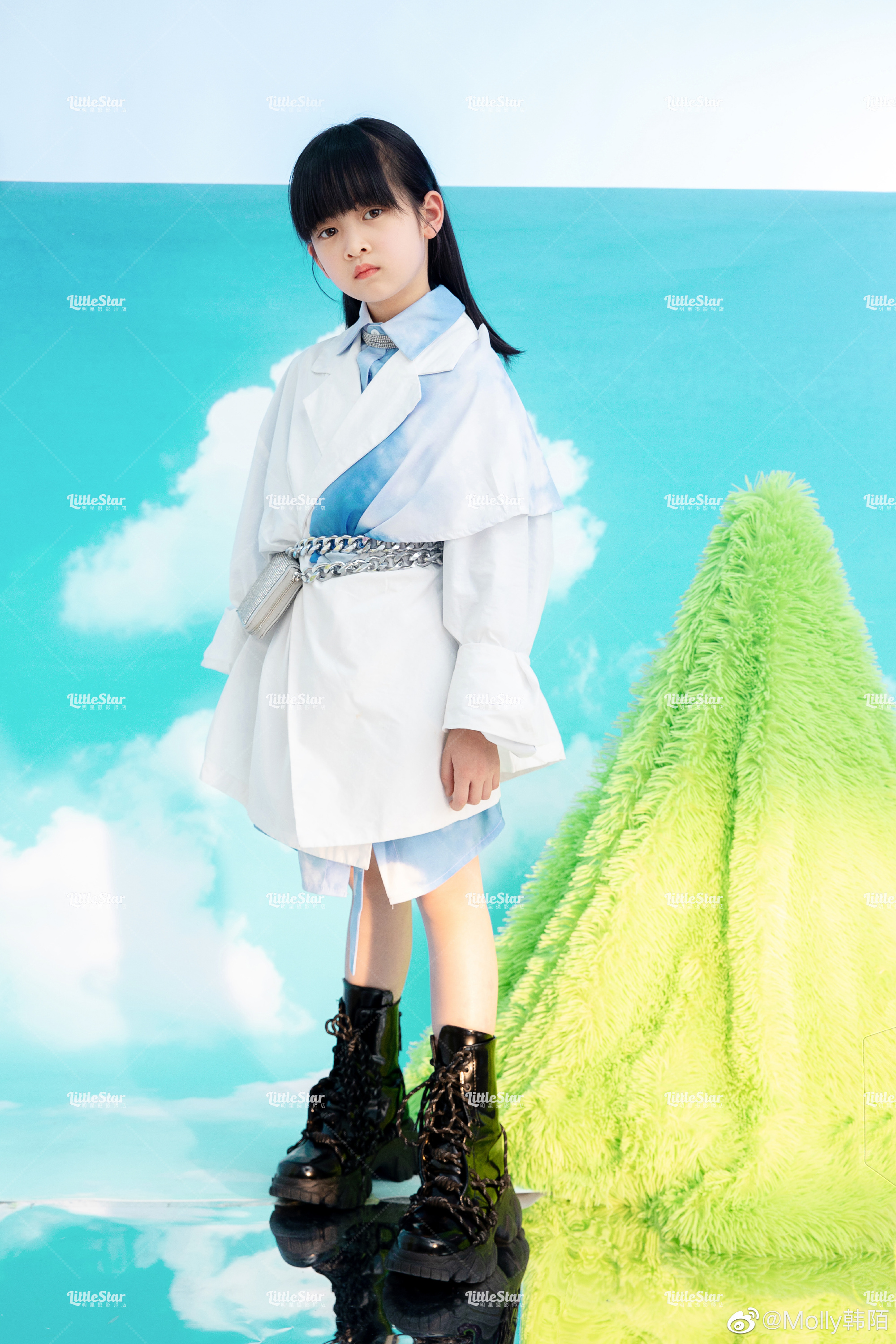 韩陌,2014年3月2日出生,中国内地女演员