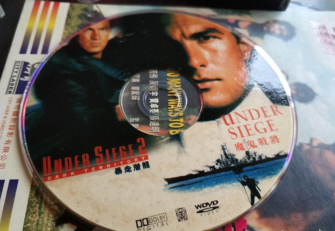 潜龙轰天undersiege(1992)