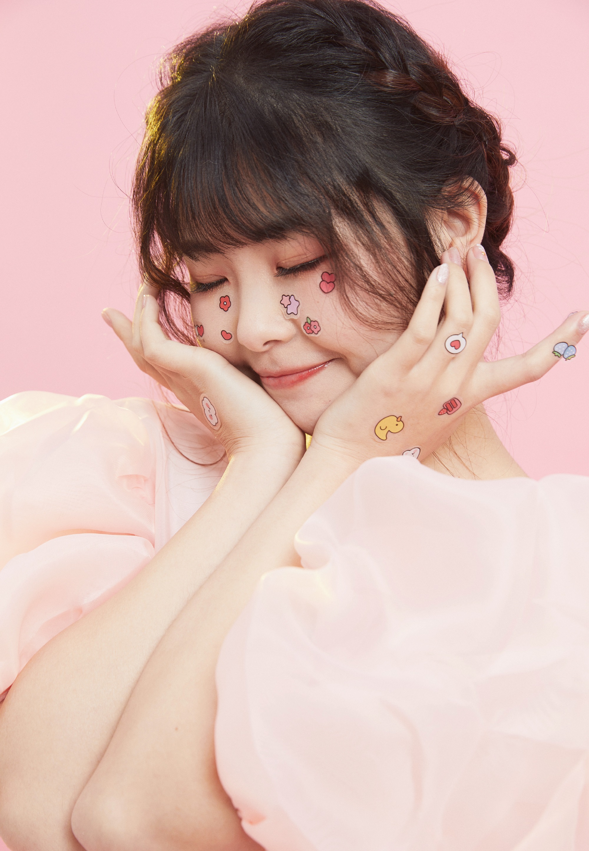  p>多多poi,是中国内地的配音演员与歌手.