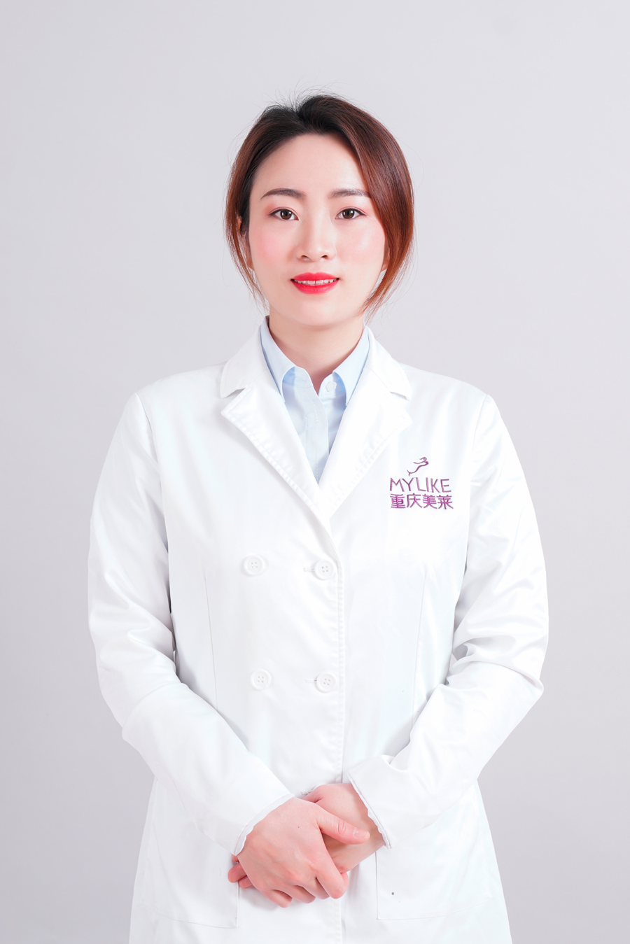  p>余航美,女,执业医师,重庆美莱整形美容医院医生 sup class="normal