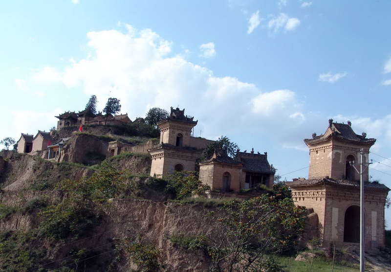 兴隆山古建筑群