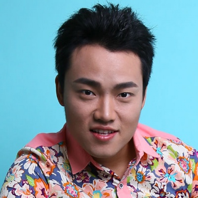  p>《烟雨江南》为90后华语乐坛原创歌手可泽作词作曲演唱的一首歌曲.