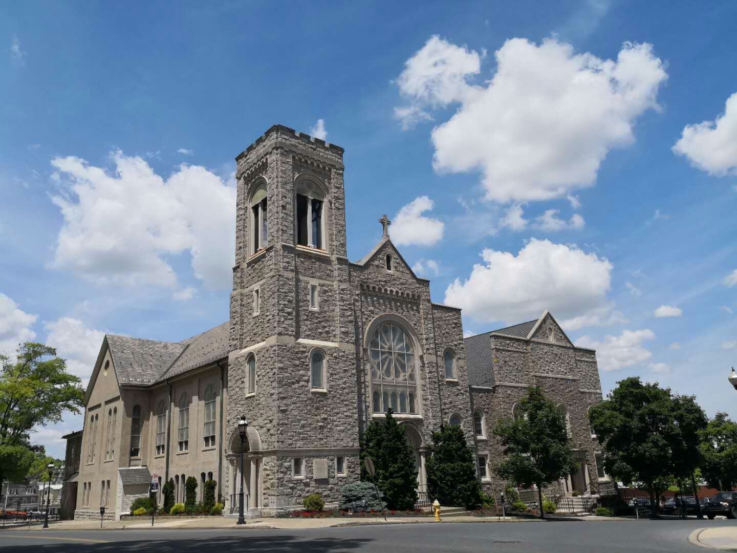 创校于1865年,是 a target="_blank" href="/item/美国/125486" data