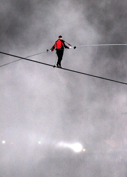 p>尼克·瓦伦达(nikolas"nik wallenda,1979年1月24日,美国人