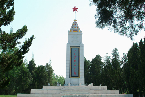  p>皖西烈士陵园位于 a target="_blank" href="/item/六安市">六安市