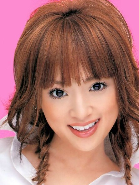  p>滨崎步 i>(hamasaki ayumi) /i>,1978年10月2日出生于日本福冈县