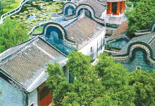 古称"迫岗",距今有上千年的历史,明清时期属顺德四大圩镇之一