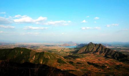 蓟县黄花山风景区是 a target="_blank" href="/item/天津九龙山国家