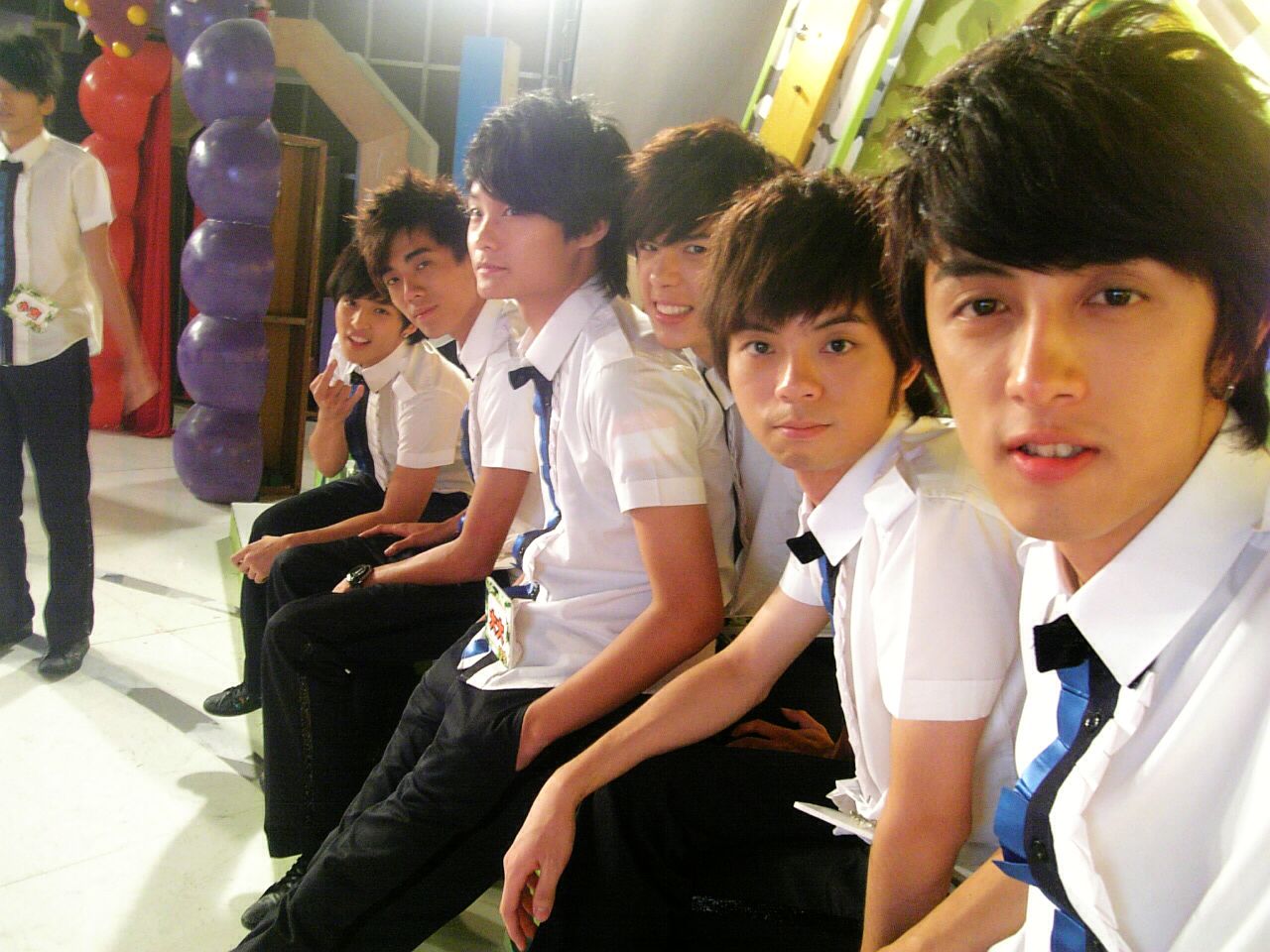 男,汉族,以前绰号小白,以小杰弟弟的身分上过棒棒堂节目,也参加过一代