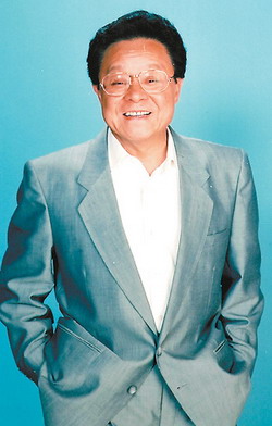  p>董骠(bill tung,1933年3月30日-2006年2月22日),原名朱文彪,出生于