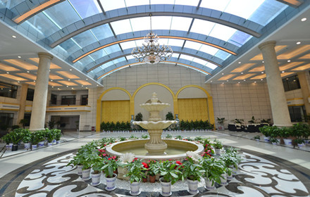  p>济南圣玛丽亚医院位于山东省济南市市中区二环南路1701号,是一所