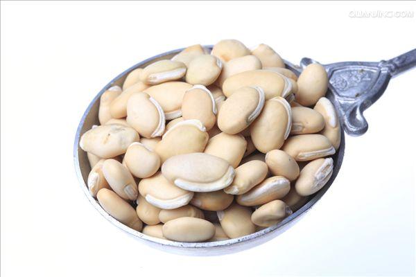  p>扁豆(学名: i>lablab purpureus /i> (linn.