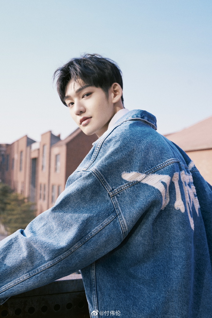  p>付伟伦,1997年7月21日出生于 a target="_bl