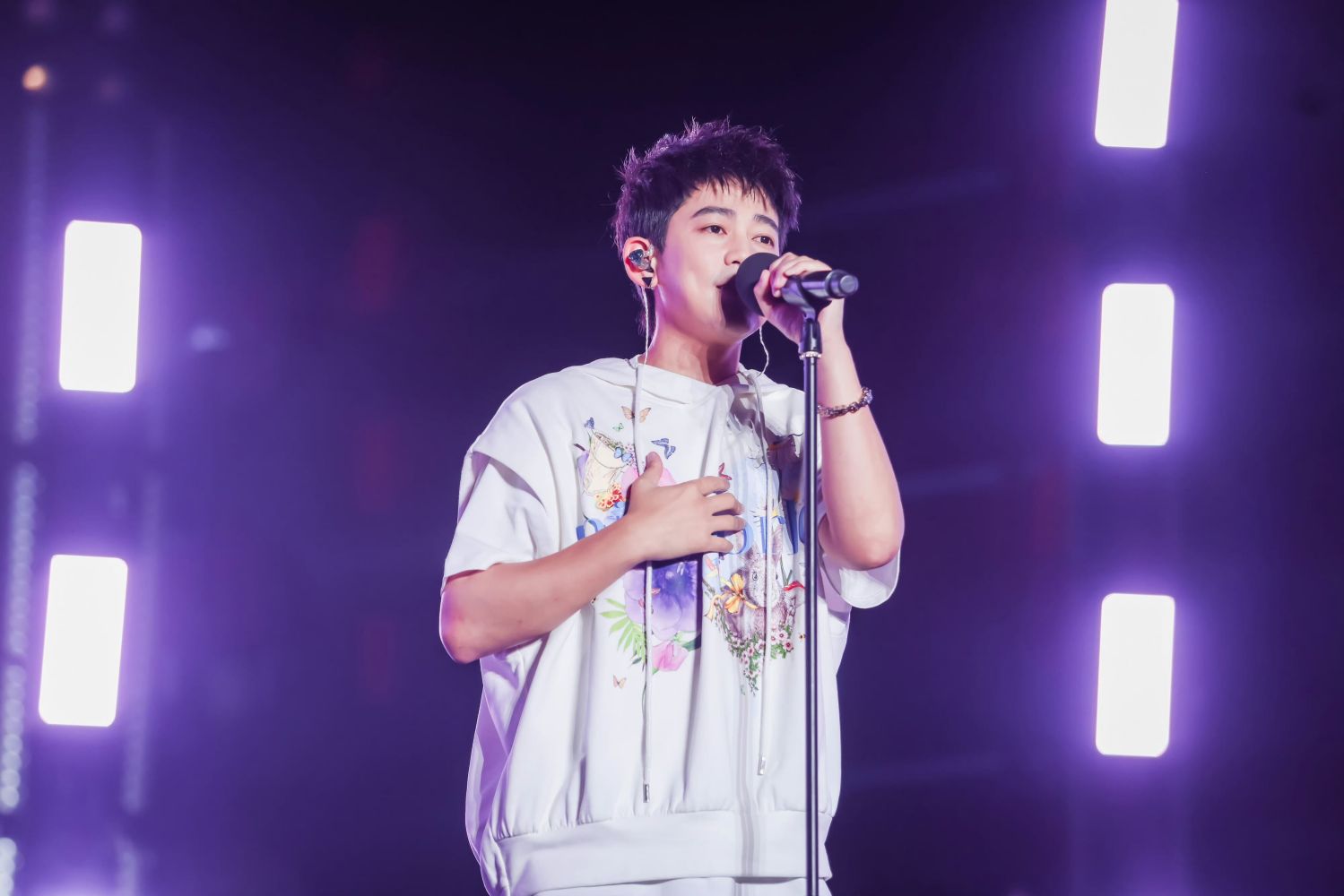 苏醒（中国内地创作型男歌手、音乐制作人、主持人）_百度百科