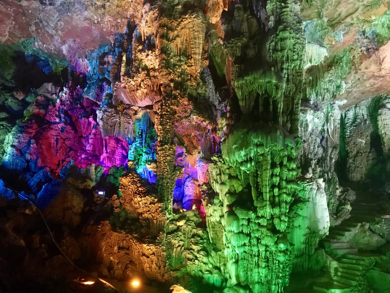 桂林荔浦丰鱼岩旅游区