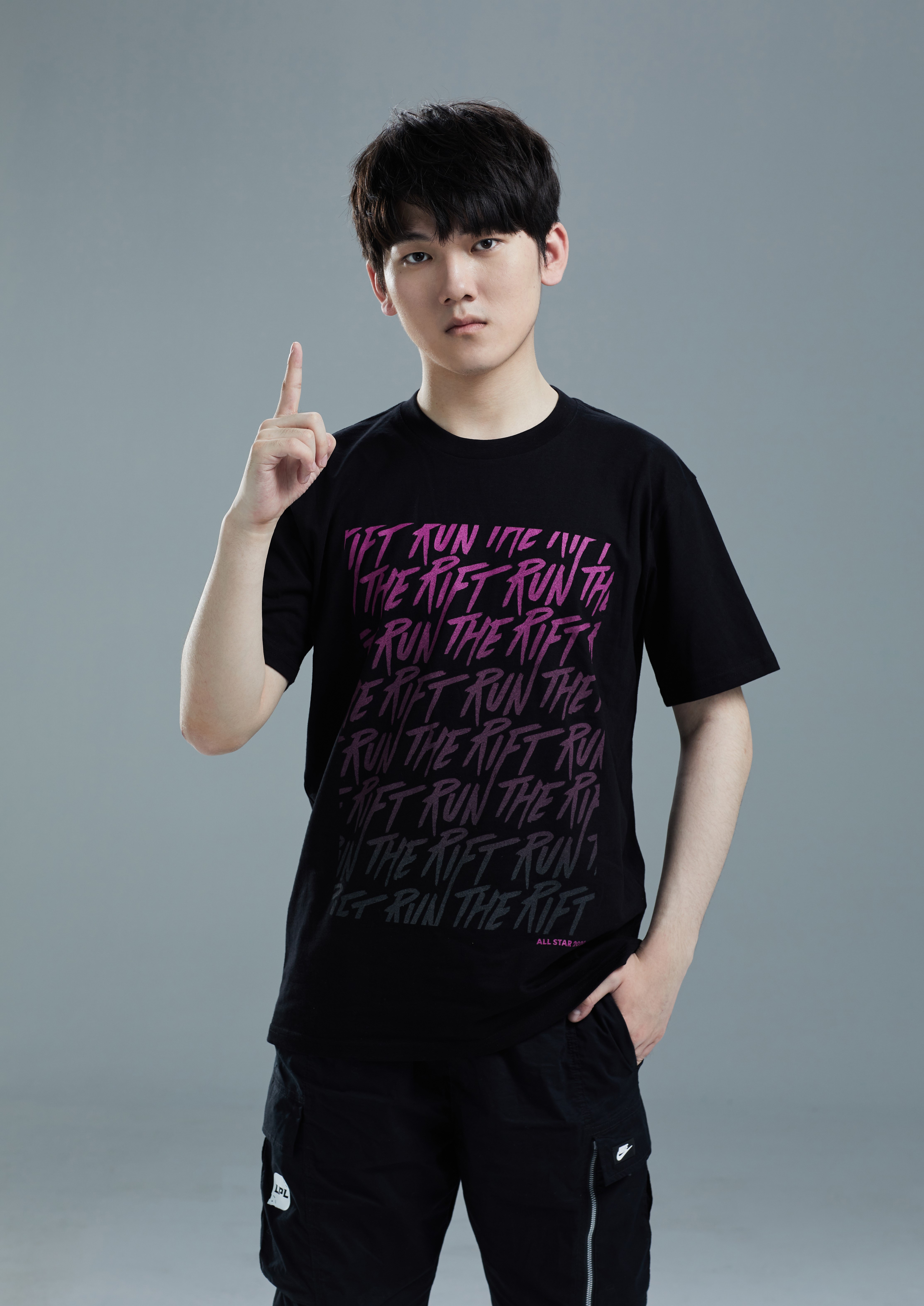  p>喻文波(比赛id:jackeylove),2000年11月18日出生于 a target="