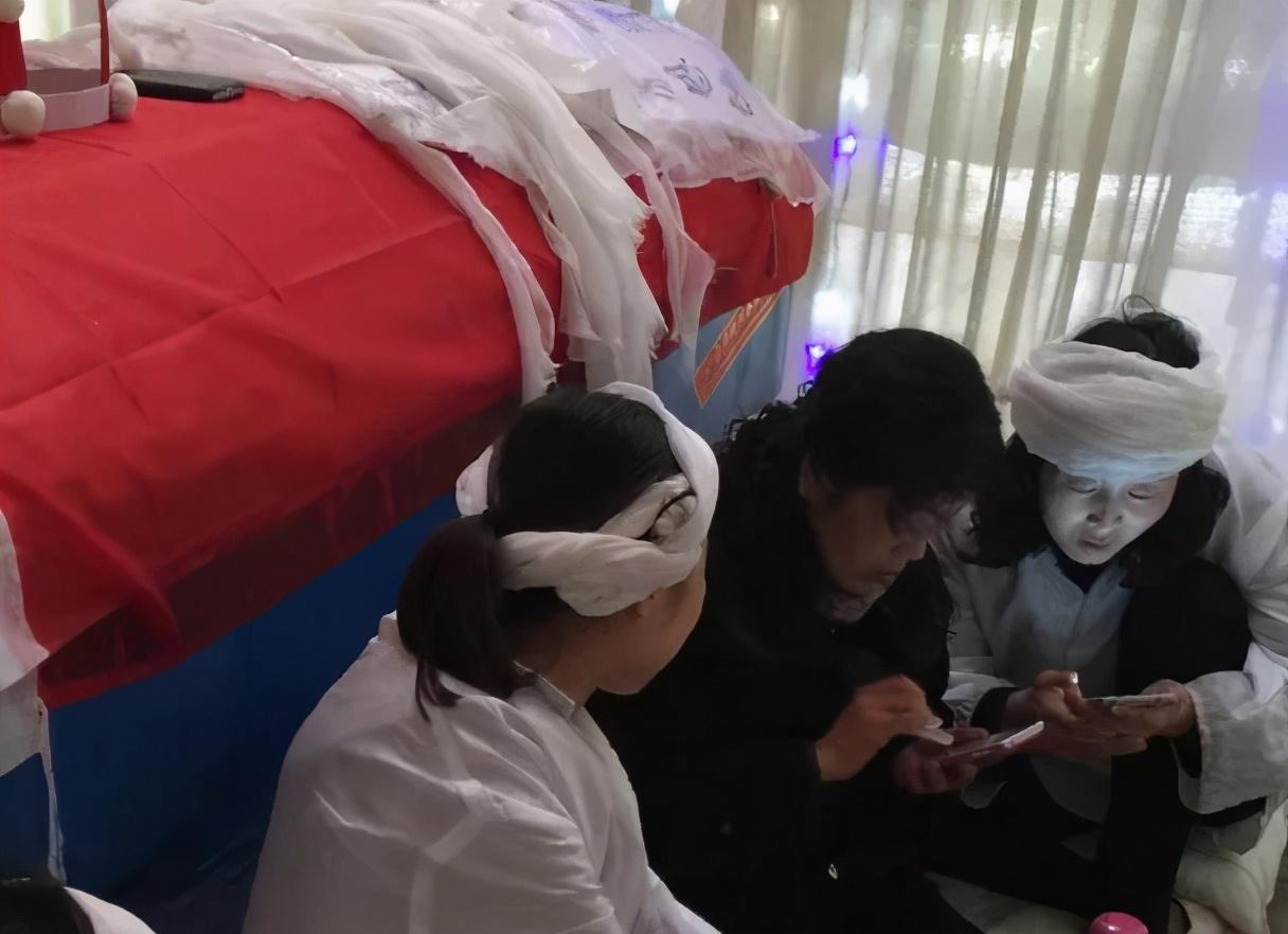守灵：关于守灵的一些讲究，你知道吗？民间守灵有哪些忌讳呢？_百科TA说